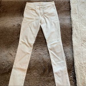 Levi’s 711 jeans